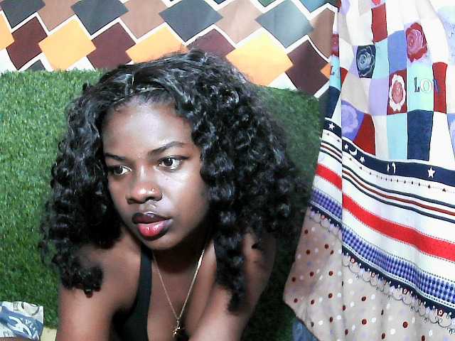 Mayah891 live cam on BongaCams