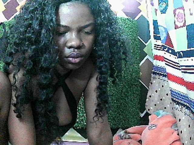 Mayah891 live cam on BongaCams