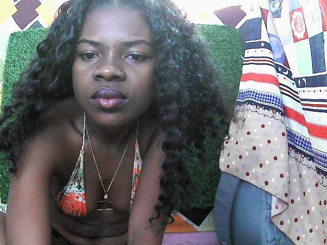 Mayah891 live cam on BongaCams
