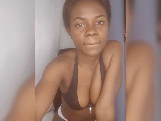 Mayah891 live cam on BongaCams