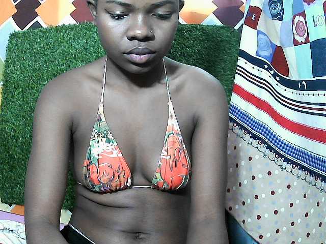 Mayah891 live cam on BongaCams