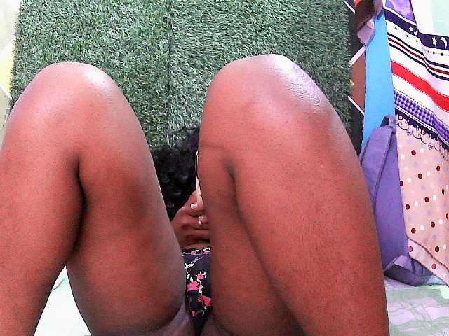 Mayah891 live cam on BongaCams