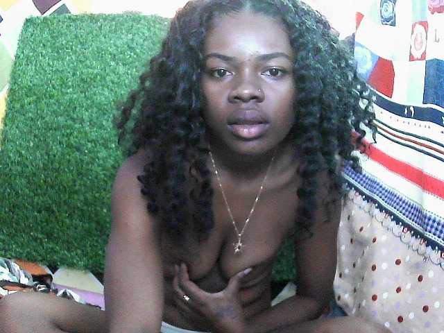 Mayah891 live cam on BongaCams