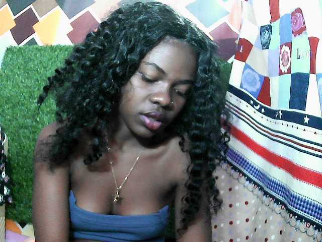 Mayah891 live cam on BongaCams