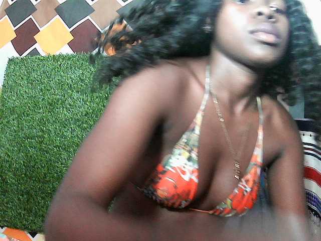 Mayah891 live cam on BongaCams