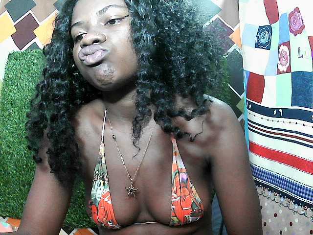 Mayah891 live cam on BongaCams