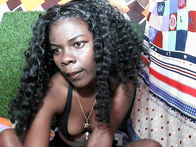 Mayah891 live cam on BongaCams