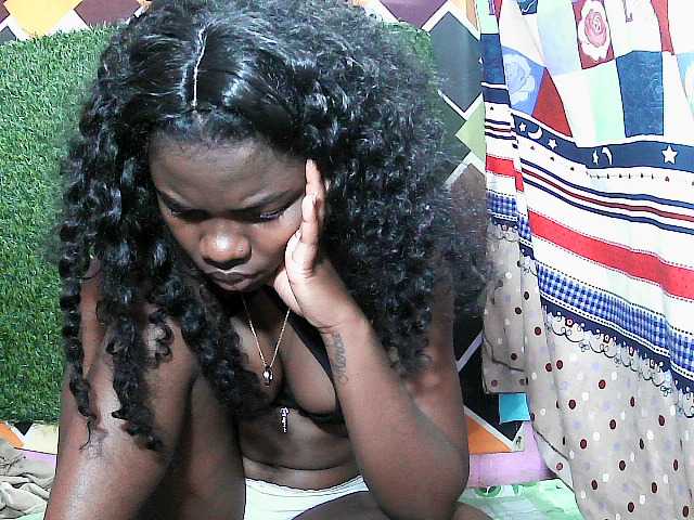 Mayah891 live cam on BongaCams
