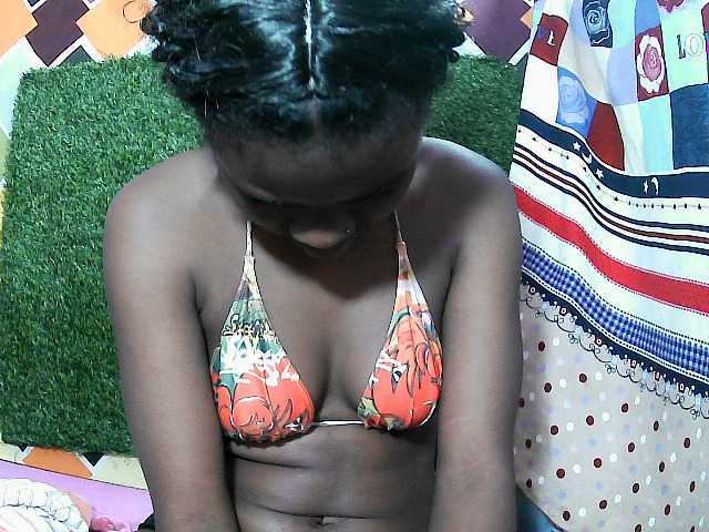 Mayah891 live cam on BongaCams