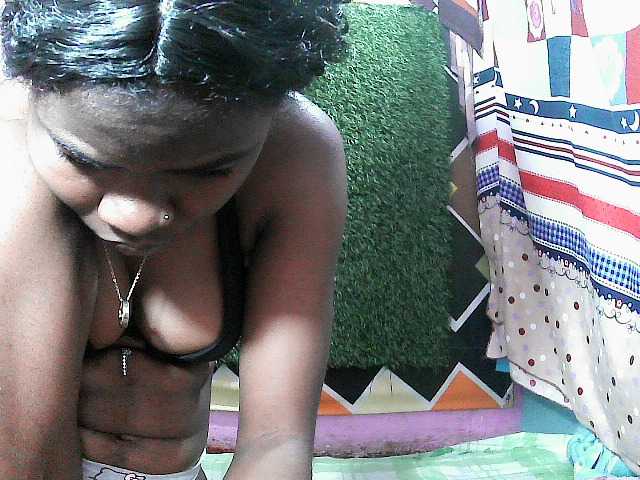 Mayah891 live cam on BongaCams