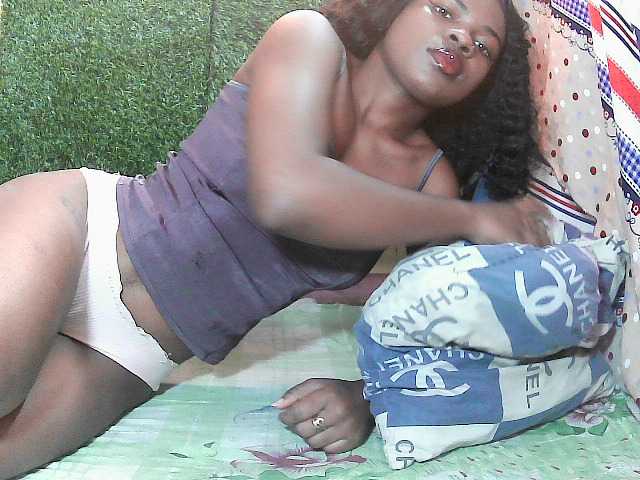 Mayah891 live cam on BongaCams