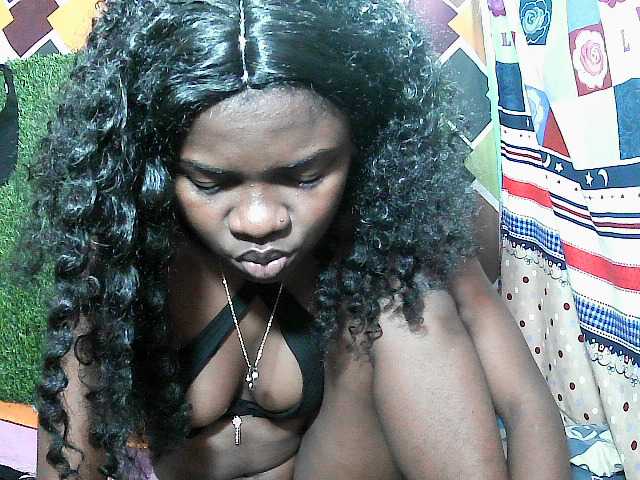 Mayah891 live cam on BongaCams