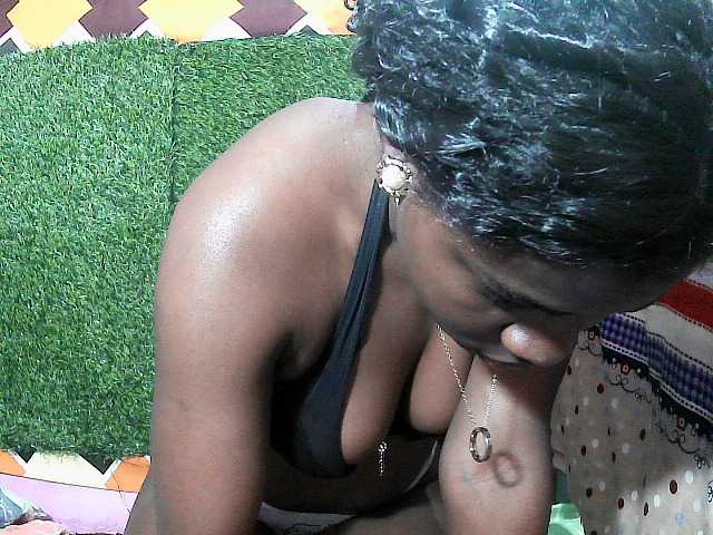 Mayah891 live cam on BongaCams