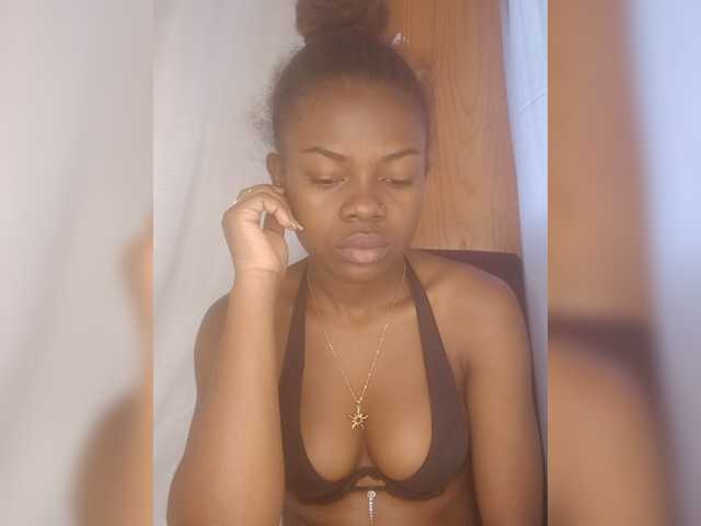 Mayah891 live cam on BongaCams