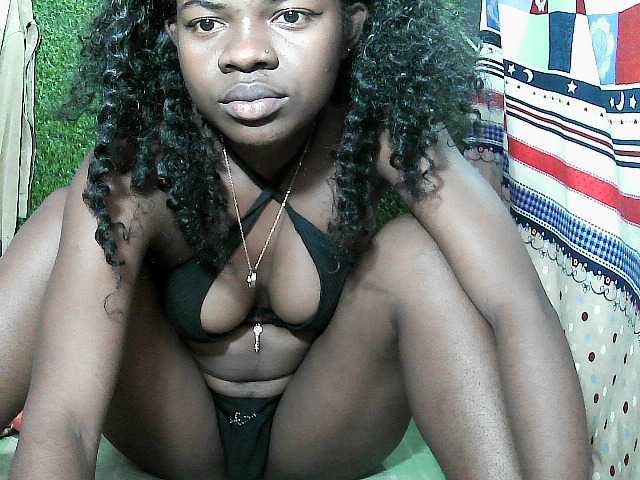 Mayah891 live cam on BongaCams