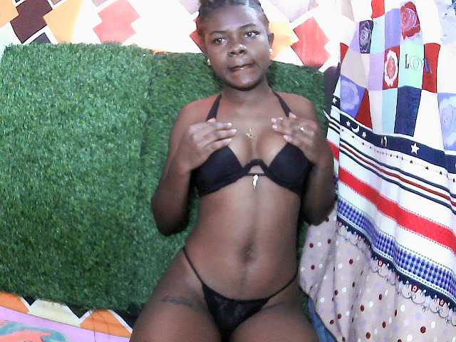 Mayah891 live cam on BongaCams