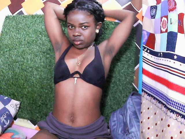 Mayah891 live cam on BongaCams