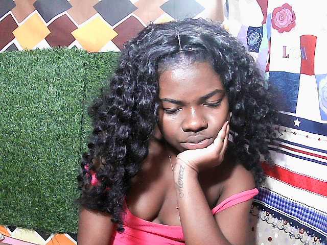 Mayah891 live cam on BongaCams
