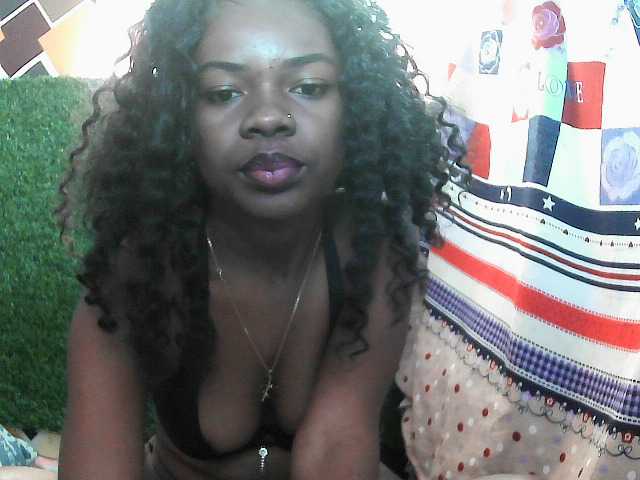 Mayah891 live cam on BongaCams