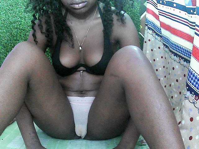 Mayah891 live cam on BongaCams