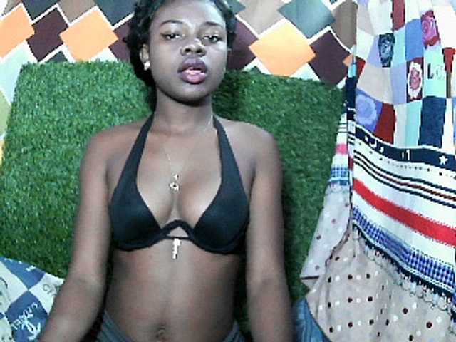 Mayah891 live cam on BongaCams