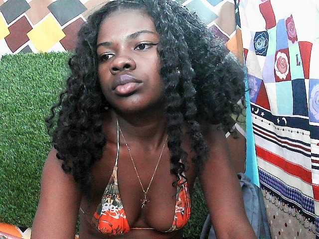 Mayah891 live cam on BongaCams