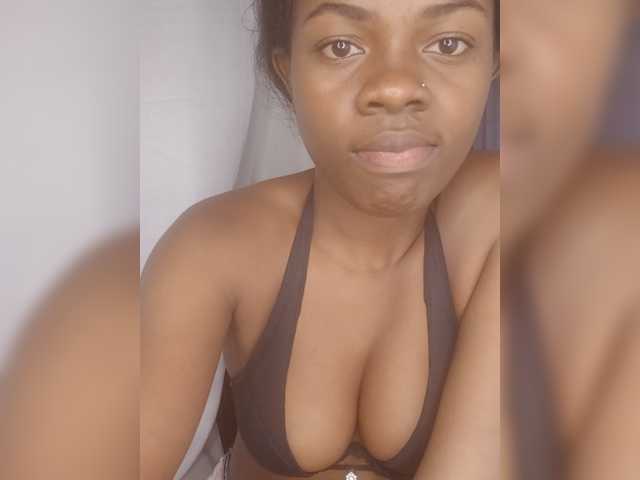 Mayah891 live cam on BongaCams