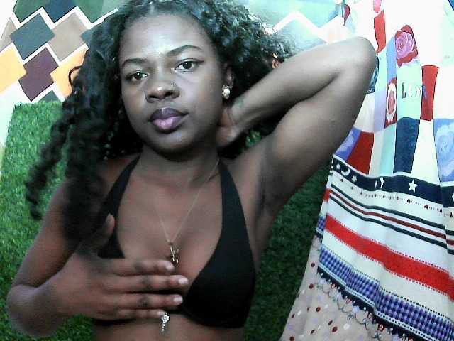 Mayah891 live cam on BongaCams