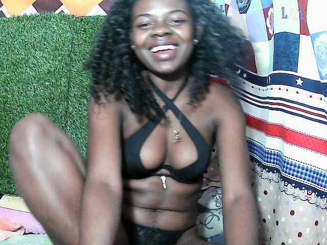 Mayah891 live cam on BongaCams