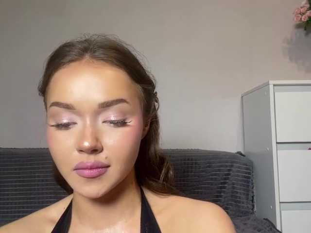 EloiseAllford live cam on BongaCams
