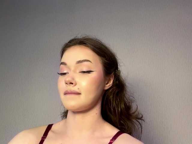 EloiseAllford live cam on BongaCams