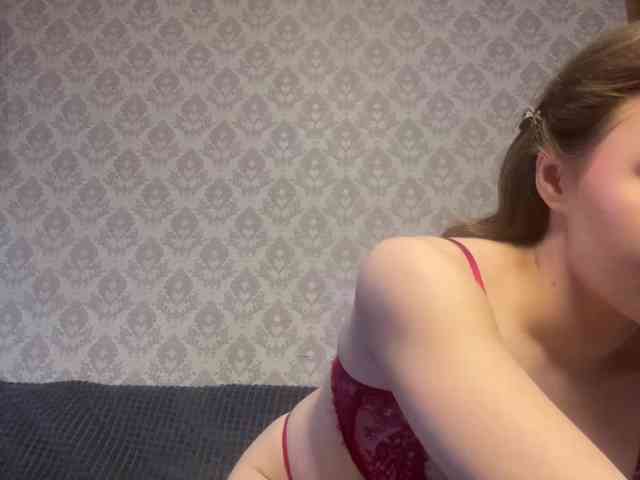 EloiseAllford webcam