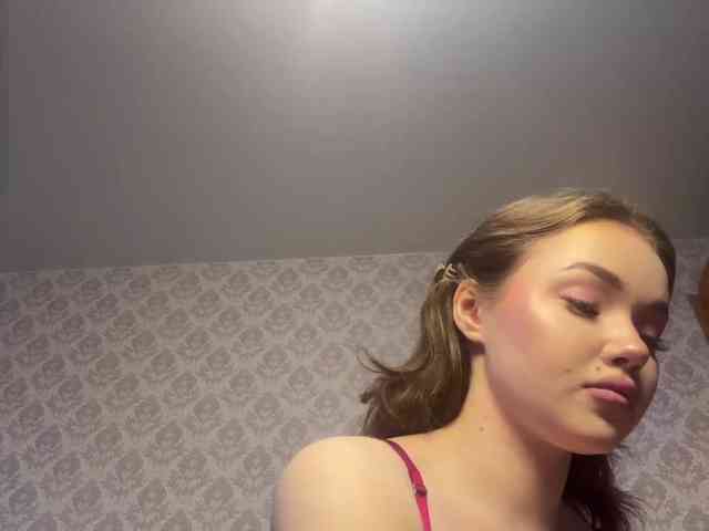 EloiseAllford webcam