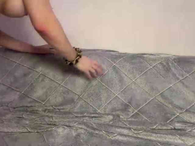 EloiseAllford webcam