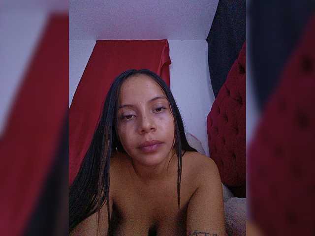 Caroldahiana live cam on BongaCams