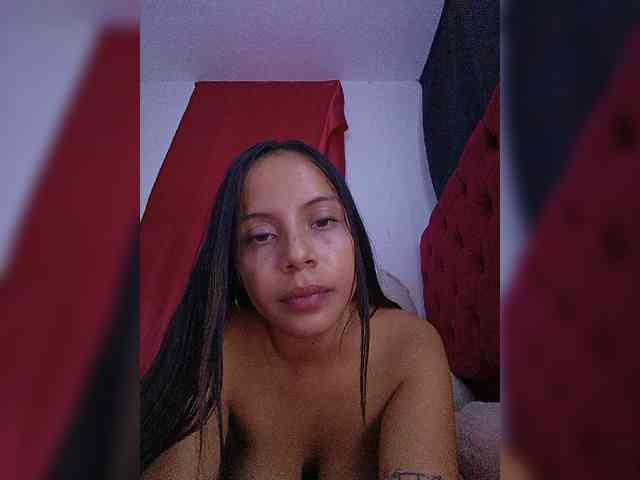 Caroldahiana webcam