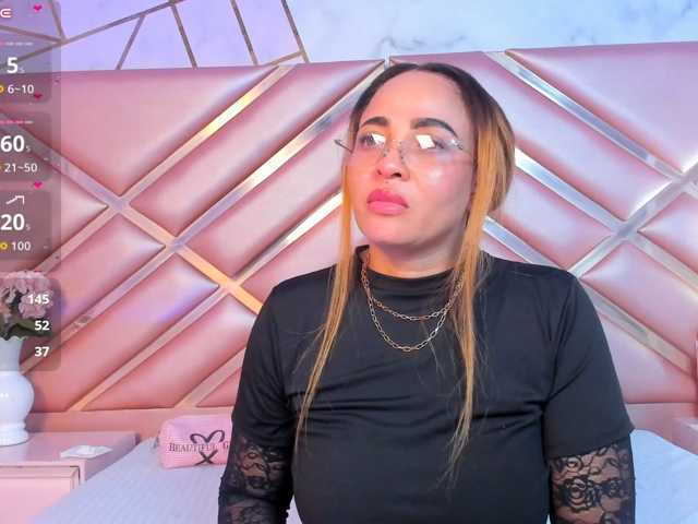 MarianOrozcoX live cam on BongaCams