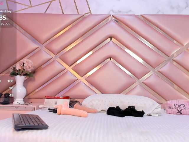 MarianOrozcoX live cam on BongaCams