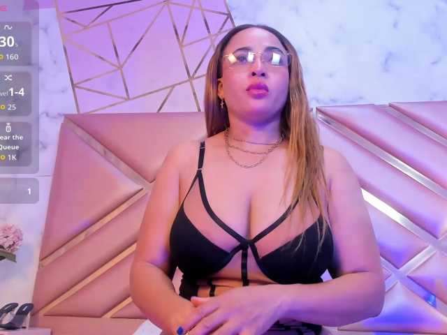 MarianOrozcoX live cam on BongaCams