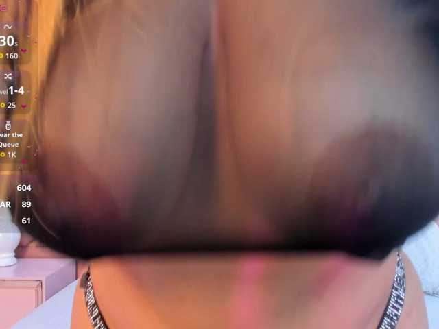 MarianOrozcoX live cam on BongaCams