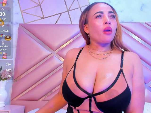 MarianOrozcoX live cam on BongaCams