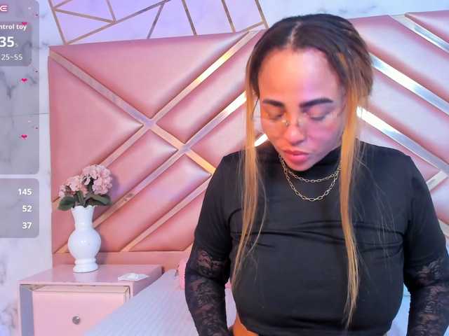 MarianOrozcoX live cam on BongaCams