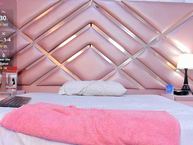 MarianOrozcoX live cam on BongaCams