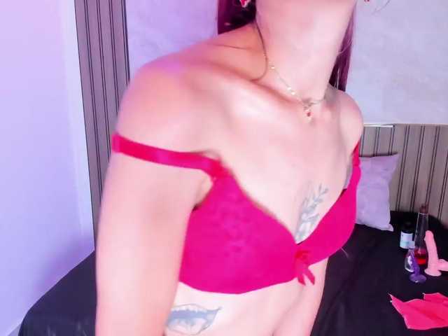 NinaHollister