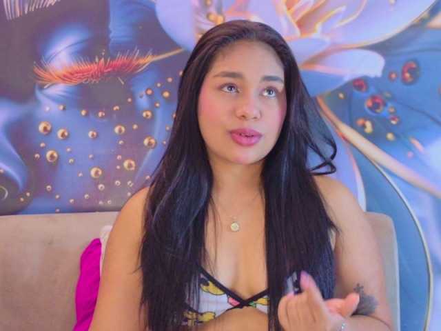 evediamondcr live cam on BongaCams