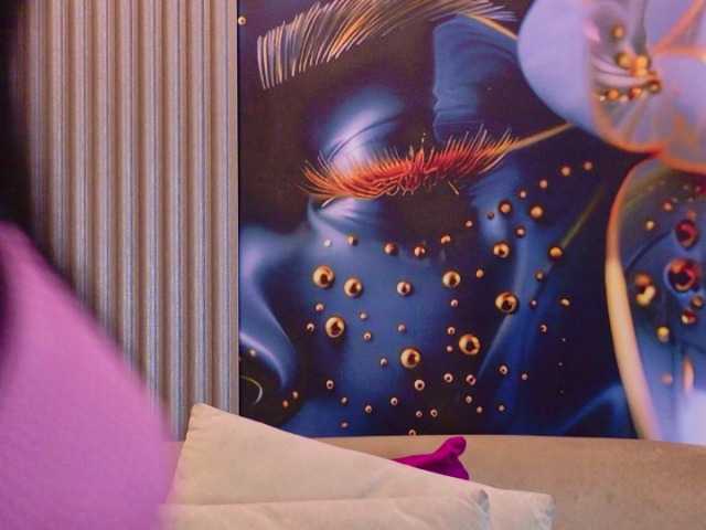 evediamondcr live cam on BongaCams