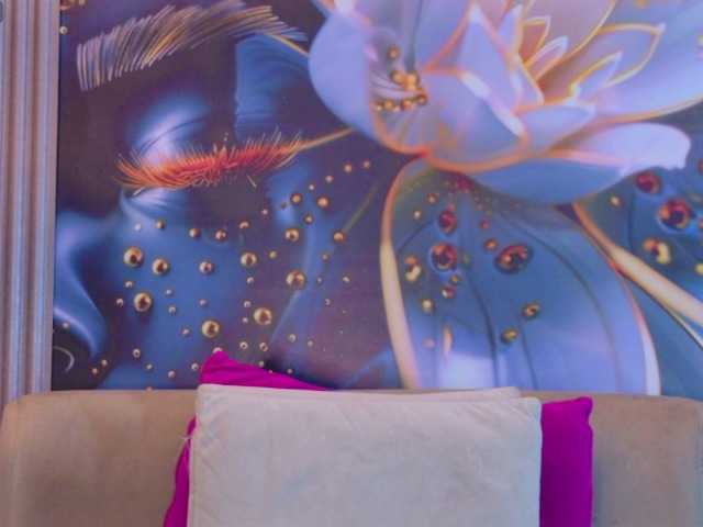 evediamondcr live cam on BongaCams