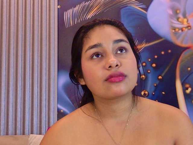 evediamondcr live cam on BongaCams