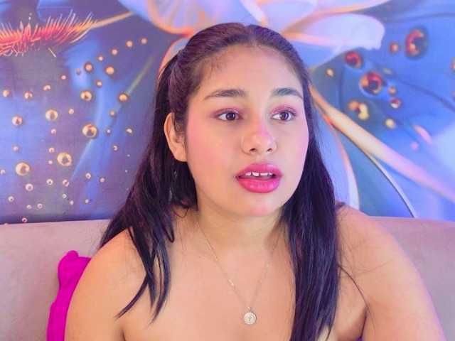 evediamondcr live cam on BongaCams