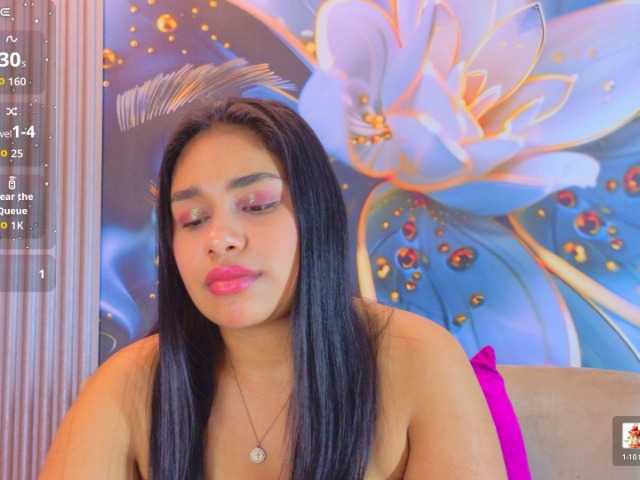 evediamondcr live cam on BongaCams